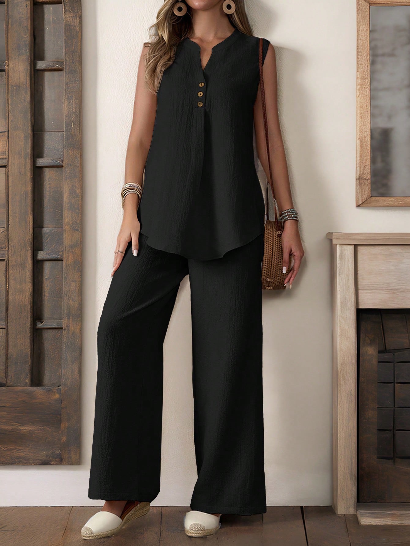 Women Sleeveless Textured Vest And Wide-Leg Button Front Pants Set
