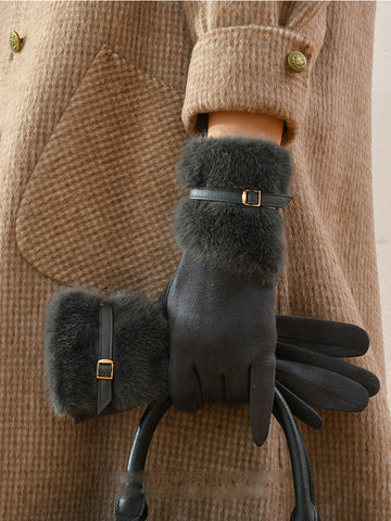 Gloves With A Fleece Lining For Extra Warmth And Insulation