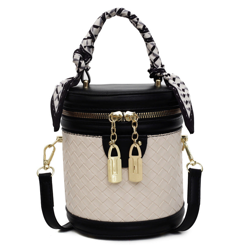 High-grade Stitching Fashion Rhombus Trendy Casual Simple Shoulder Messenger Bag